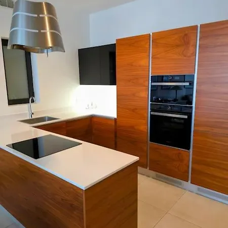 6th Floor Pendergardens Flat * San Giuliano